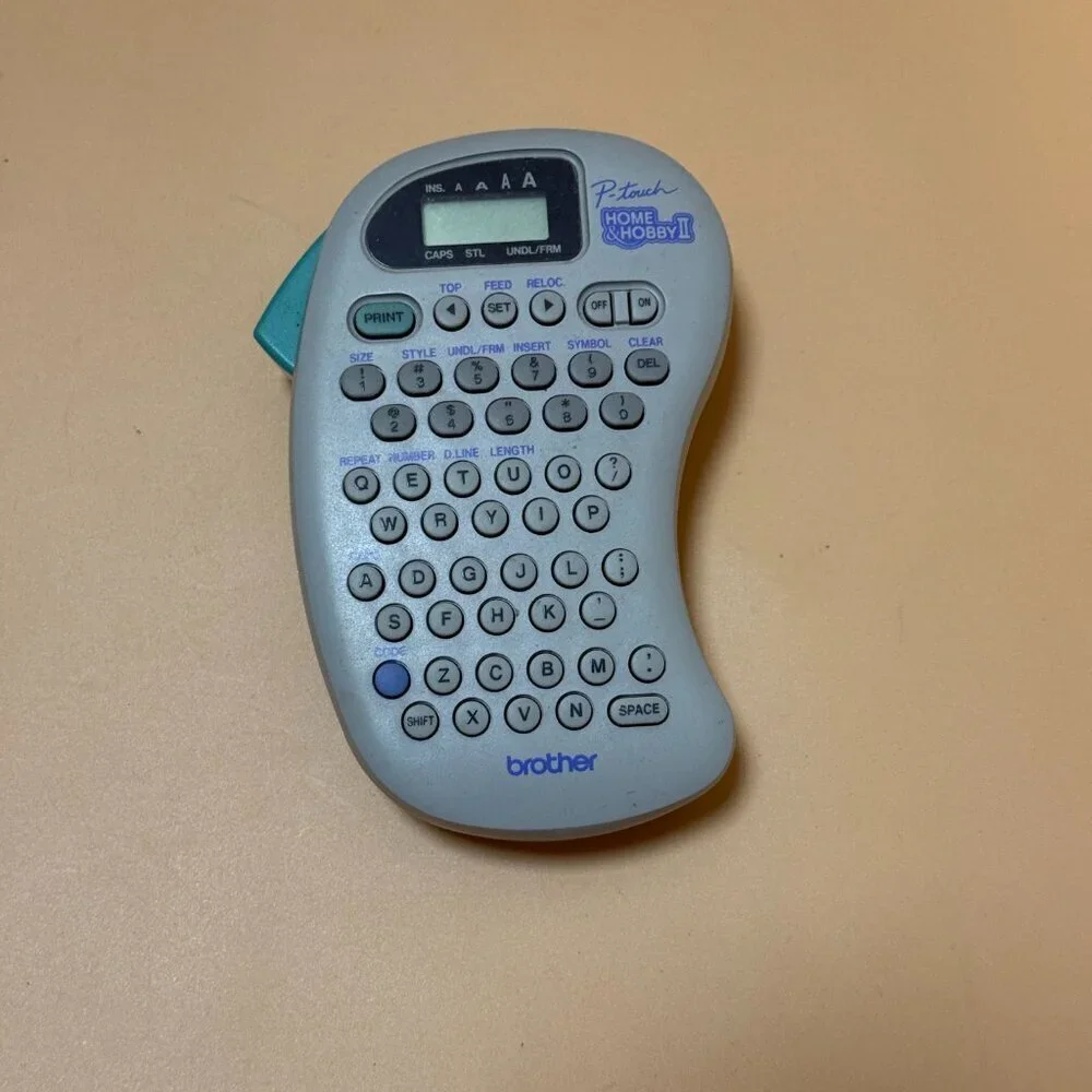 Brother P-Touch Home & Hobby II PT-110 Handheld Label Maker Gray